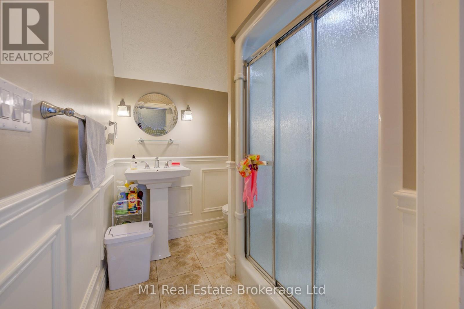 541 9th Street, Hanover, Ontario  N4N 1M3 - Photo 26 - X12065513