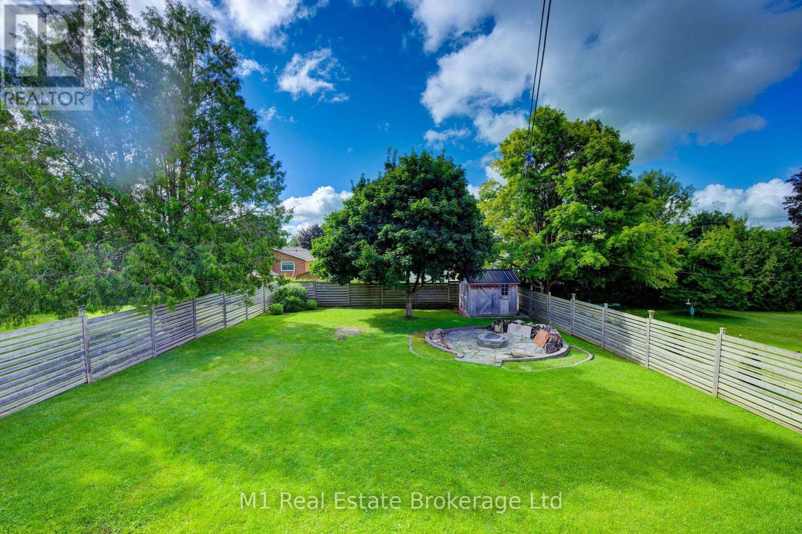 541 9th Street, Hanover, Ontario  N4N 1M3 - Photo 28 - X12065513