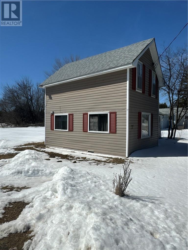 Property at 35 Vankoughnet W image 1