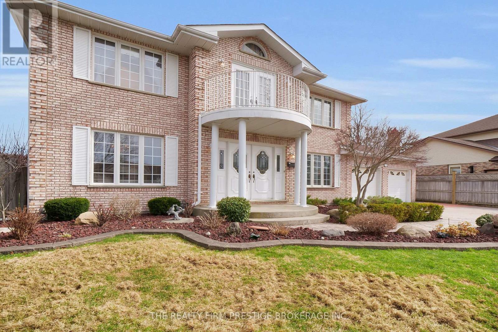 Property at 80 VIRGINIA CRESCENT image 3