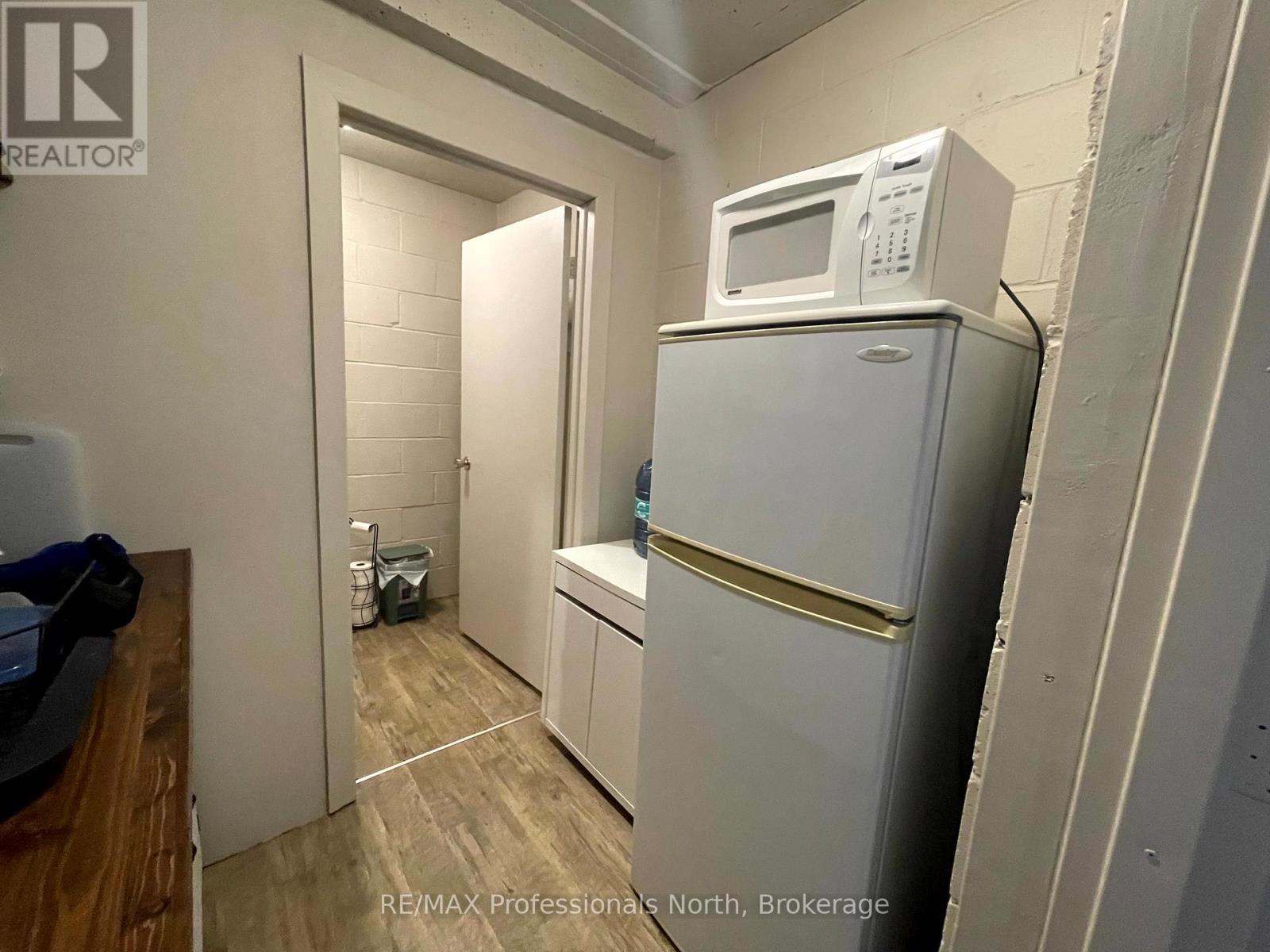 10b - 83 Maple Avenue, Dysart Et Al, Ontario  K0M 1S0 - Photo 6 - X12065581