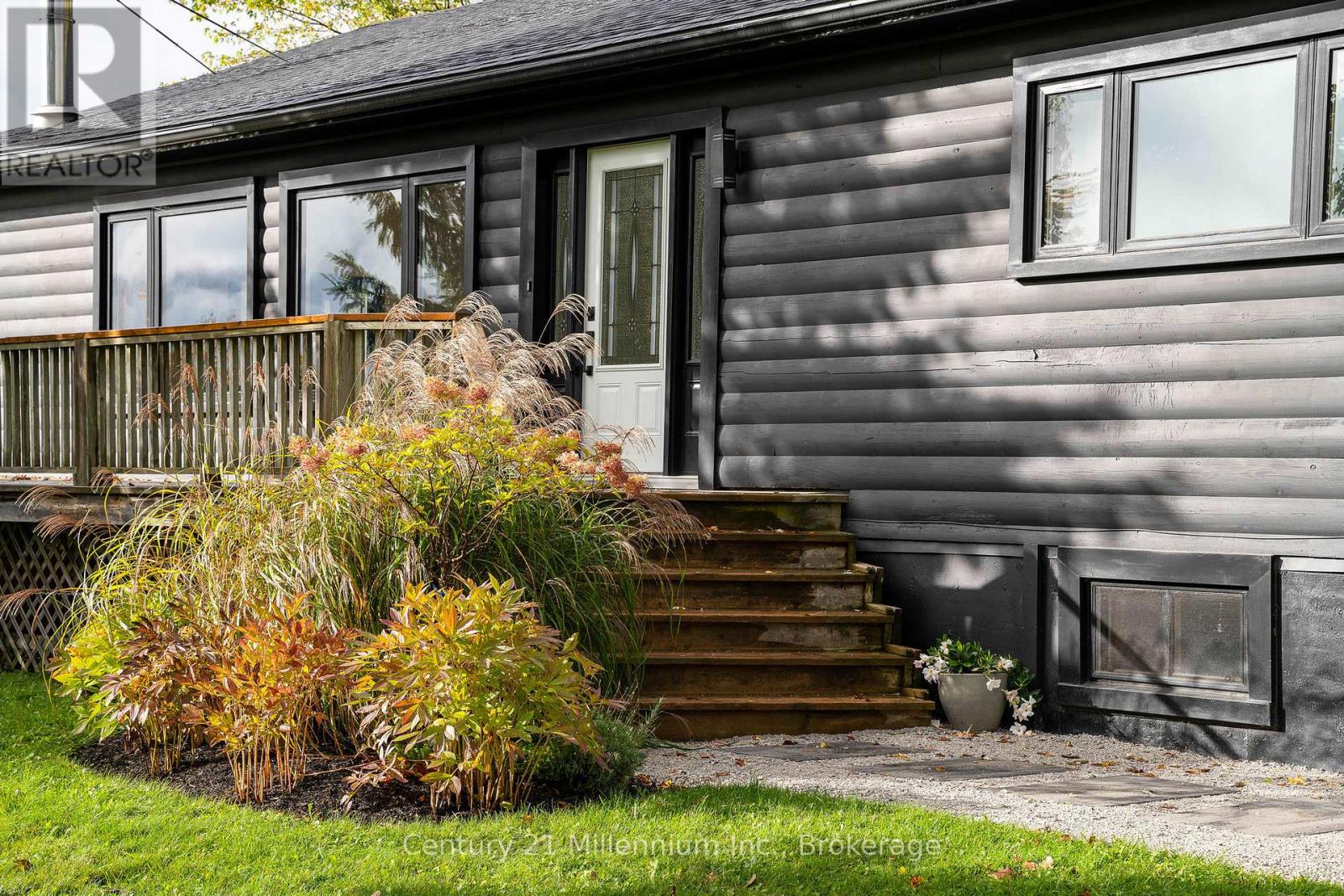 Property at 316634 3RD LINE image 2