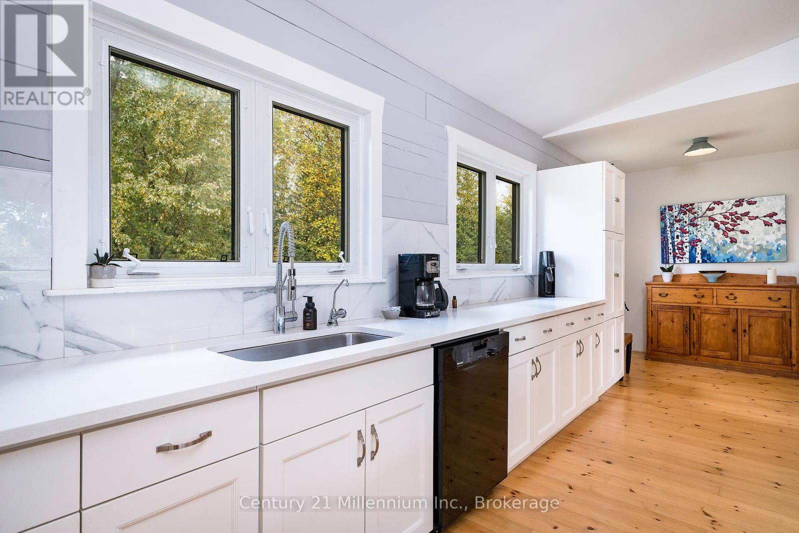 316634 3rd Line, Grey Highlands, Ontario  N4L 1W7 - Photo 25 - X12065600