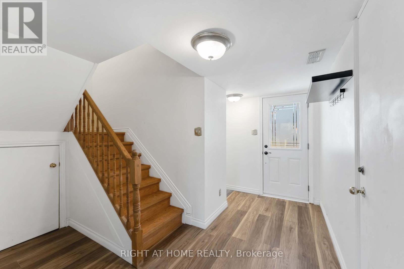 Property at 144 GLAMORGAN DRIVE image 3