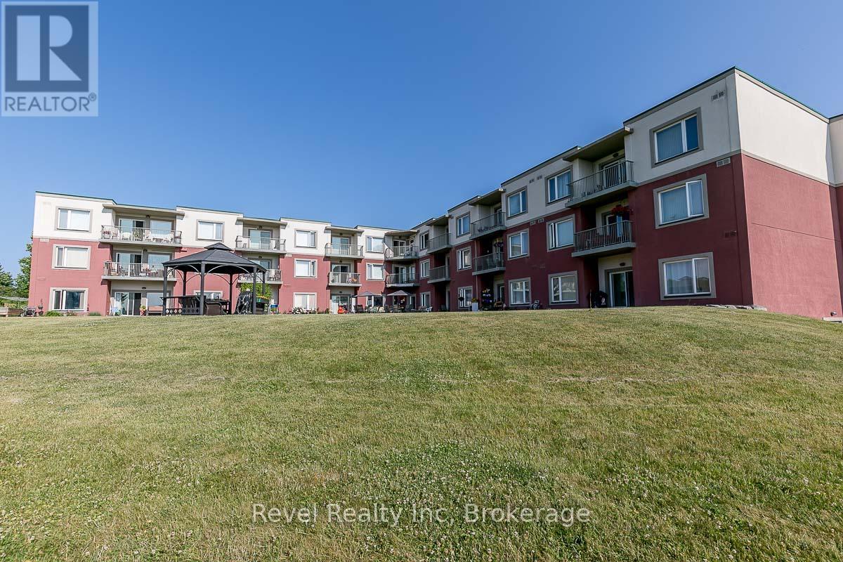 105 - 333 Lafontaine Road W, Tiny, Ontario  L9M 0H1 - Photo 7 - S12048437