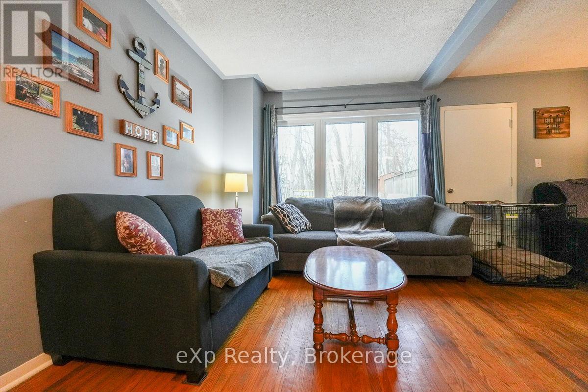 420 6th Avenue E, Owen Sound, Ontario  N4K 2T8 - Photo 11 - X12040569