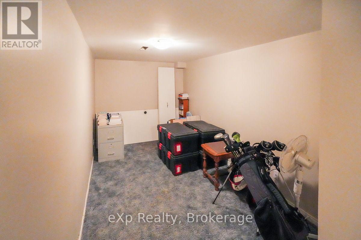 420 6th Avenue E, Owen Sound, Ontario  N4K 2T8 - Photo 23 - X12040569
