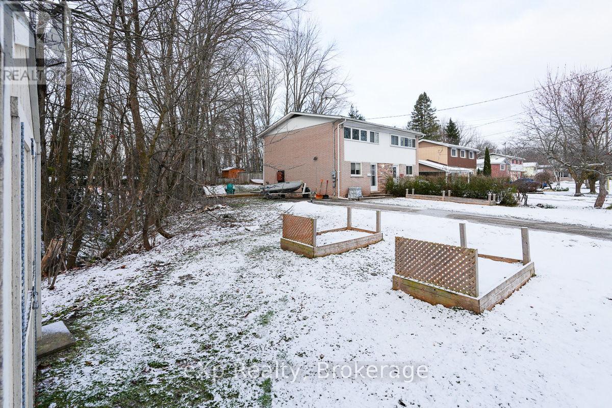 420 6th Avenue E, Owen Sound, Ontario  N4K 2T8 - Photo 27 - X12040569