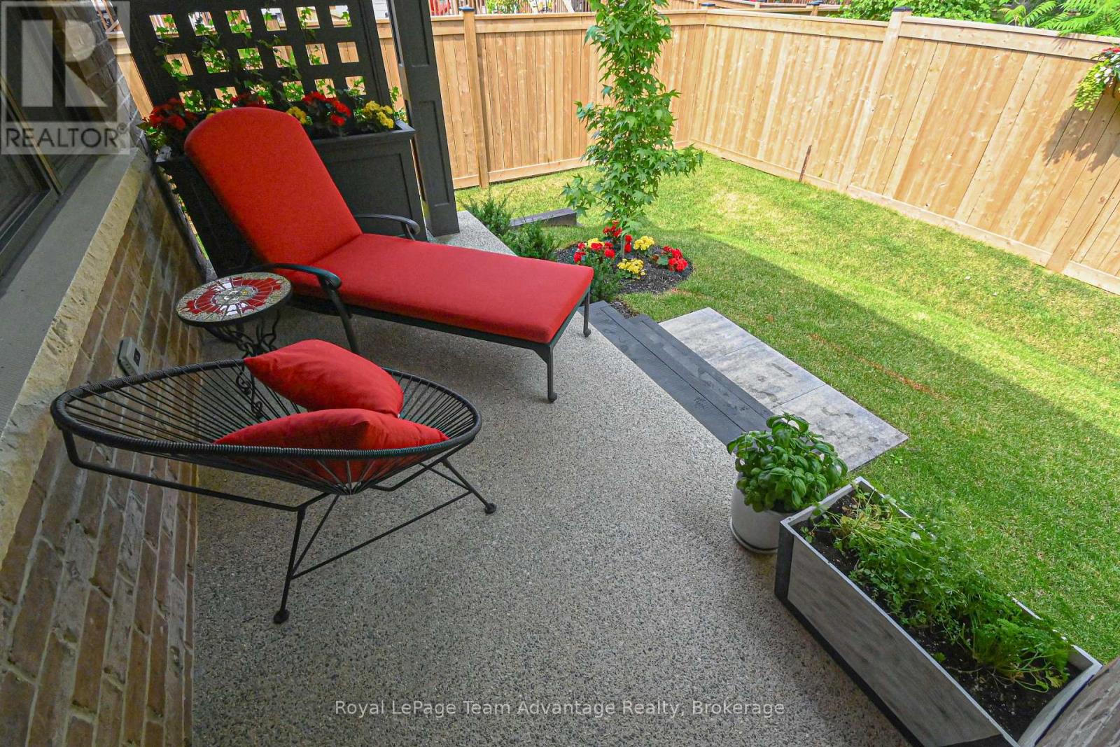 5 - 25 Sorensen Court, Niagara-On-The-Lake, Ontario  L0S 1T0 - Photo 35 - X12060036