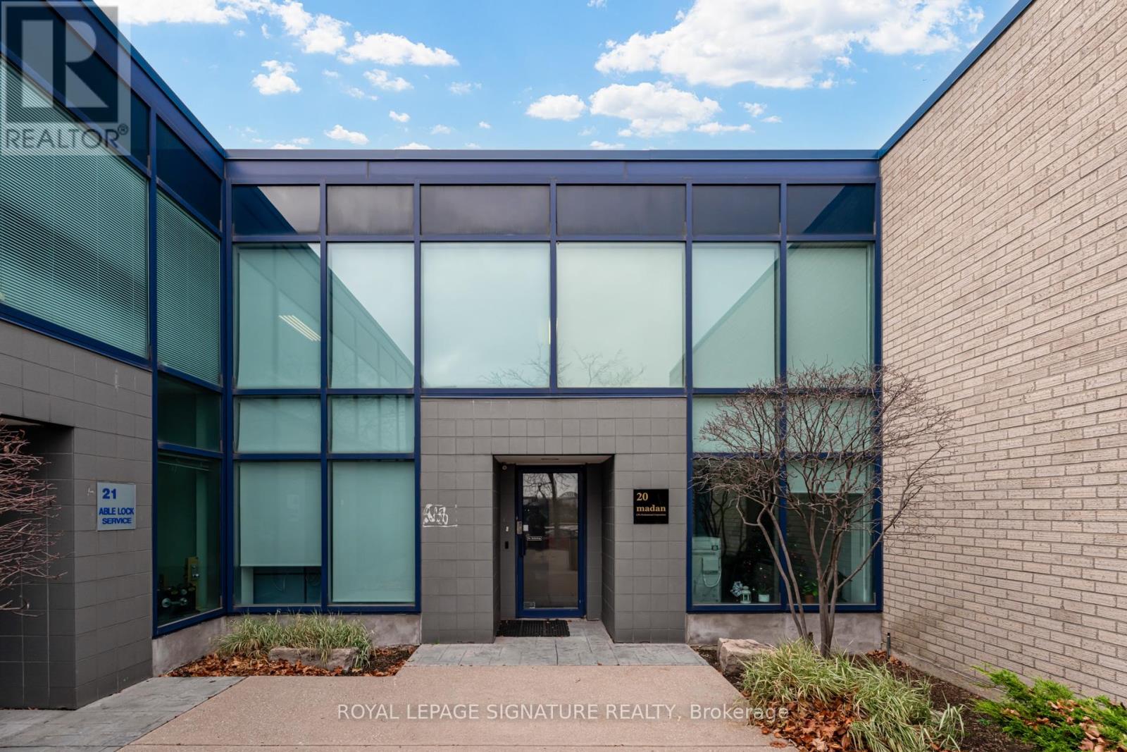 Unit 20 - 145 Trader Boulevard E, Mississauga, Ontario  L4Z 3L3 - Photo 3 - W12065572