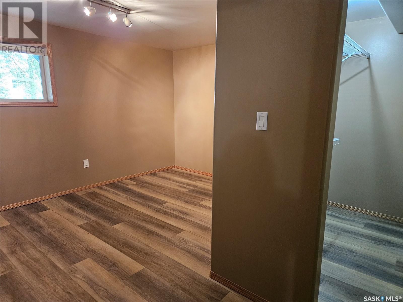 420 1st Avenue Nw, Swift Current, Saskatchewan  S9H 0N4 - Photo 23 - SK001893