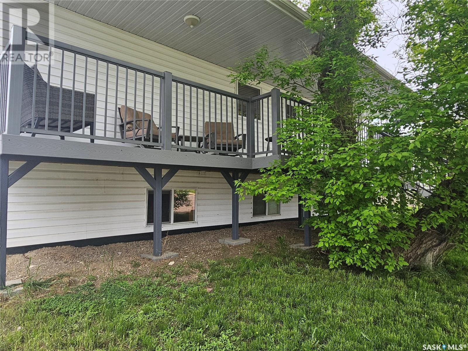 Property at 420 1st AVENUE NW image 5