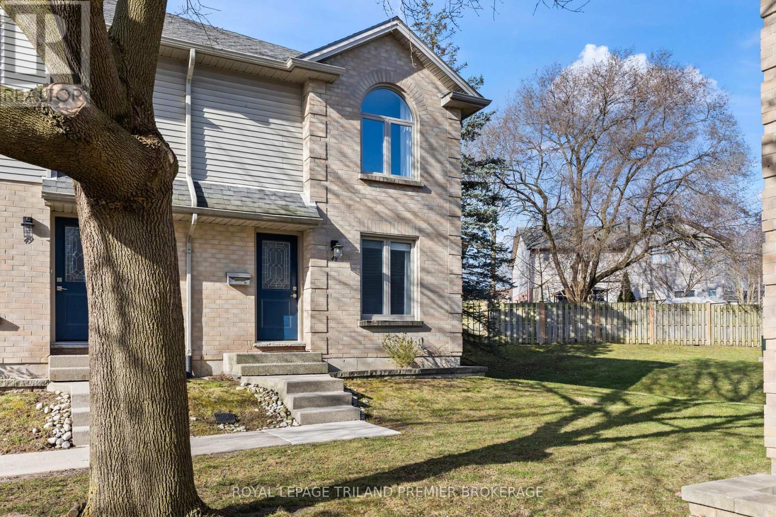 48 - 925 Lawson Road