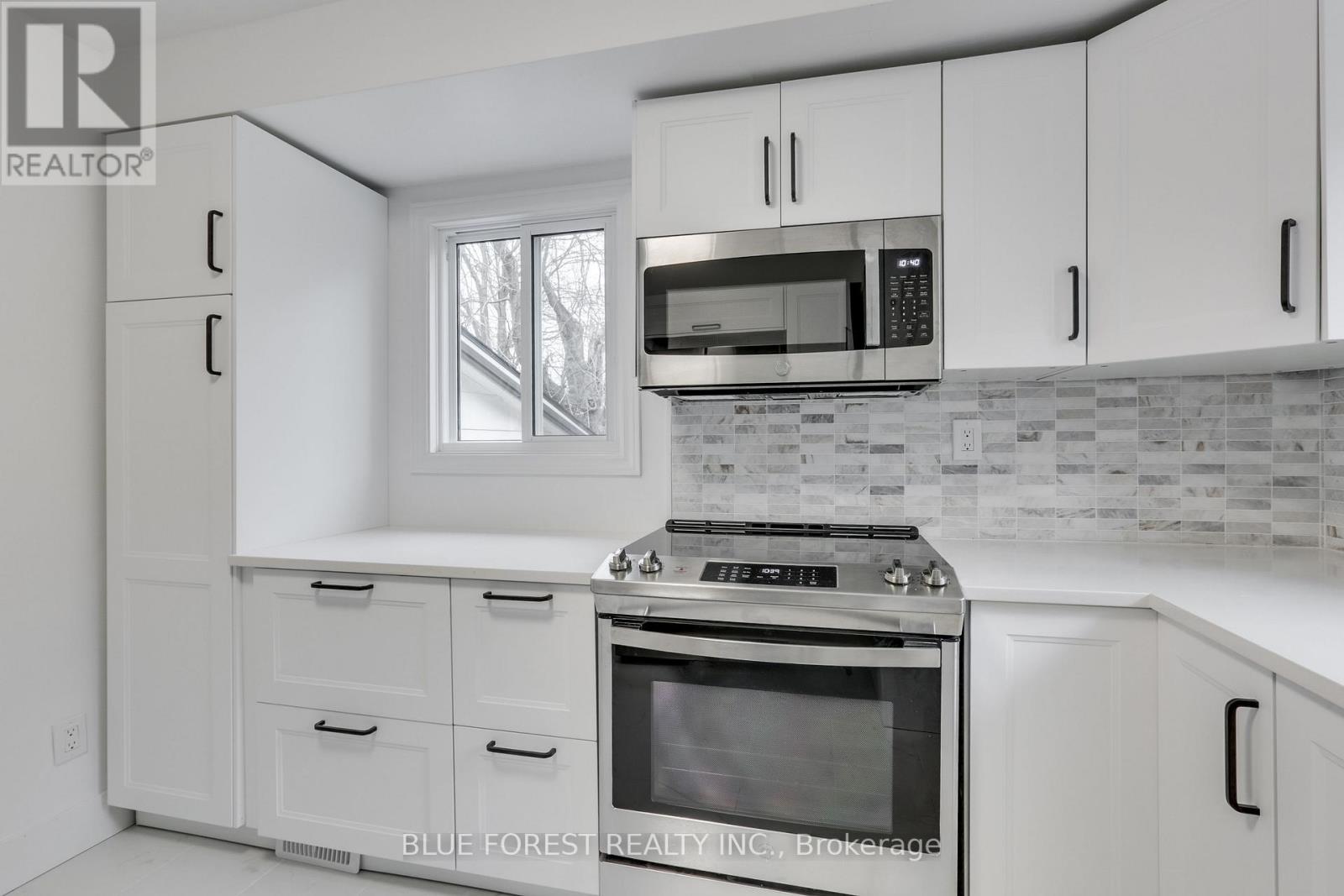 Photo 12 of 45 for 354 Mcnay Street