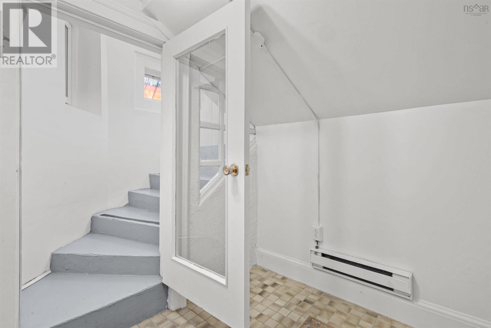 Property at 1356 Queen Street image 2