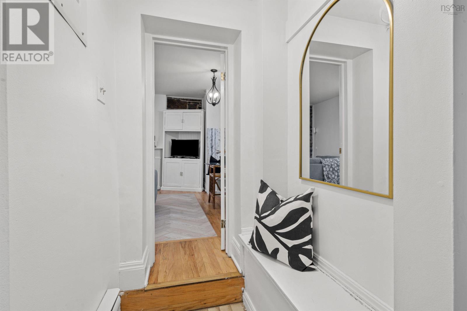 Property at 1356 Queen Street image 4