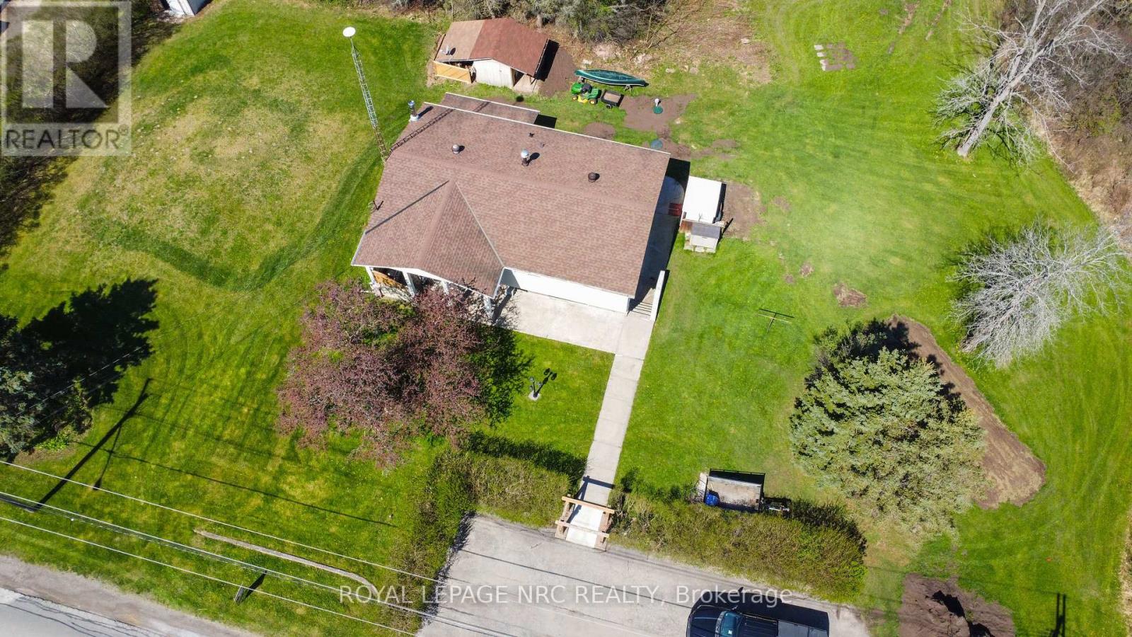 883 Ridge Rd N Road, Fort Erie (Ridgeway), Ontario  L0S 1N0 - Photo 41 - X12012213