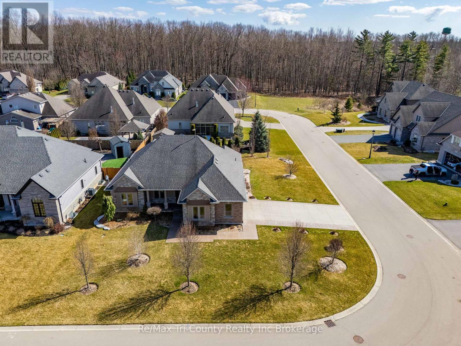 Property at 47 WOOD HAVEN DRIVE S image 5