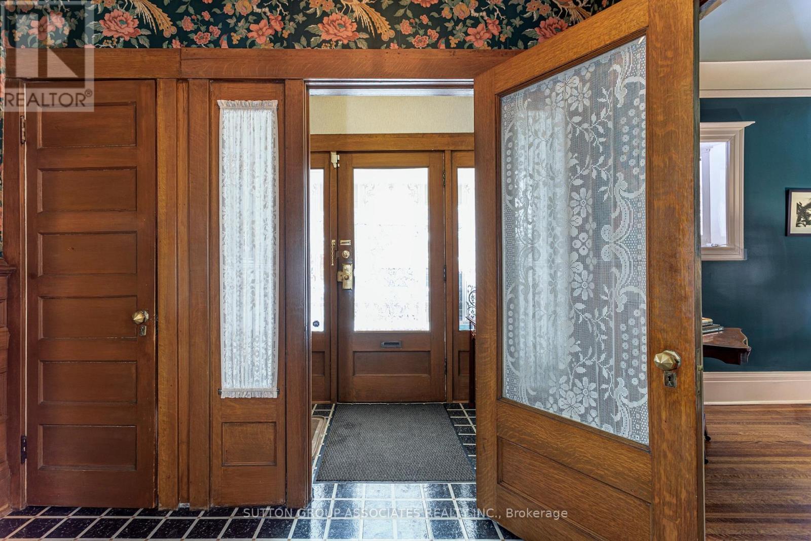 Property at 110 CLUNY DRIVE image 4