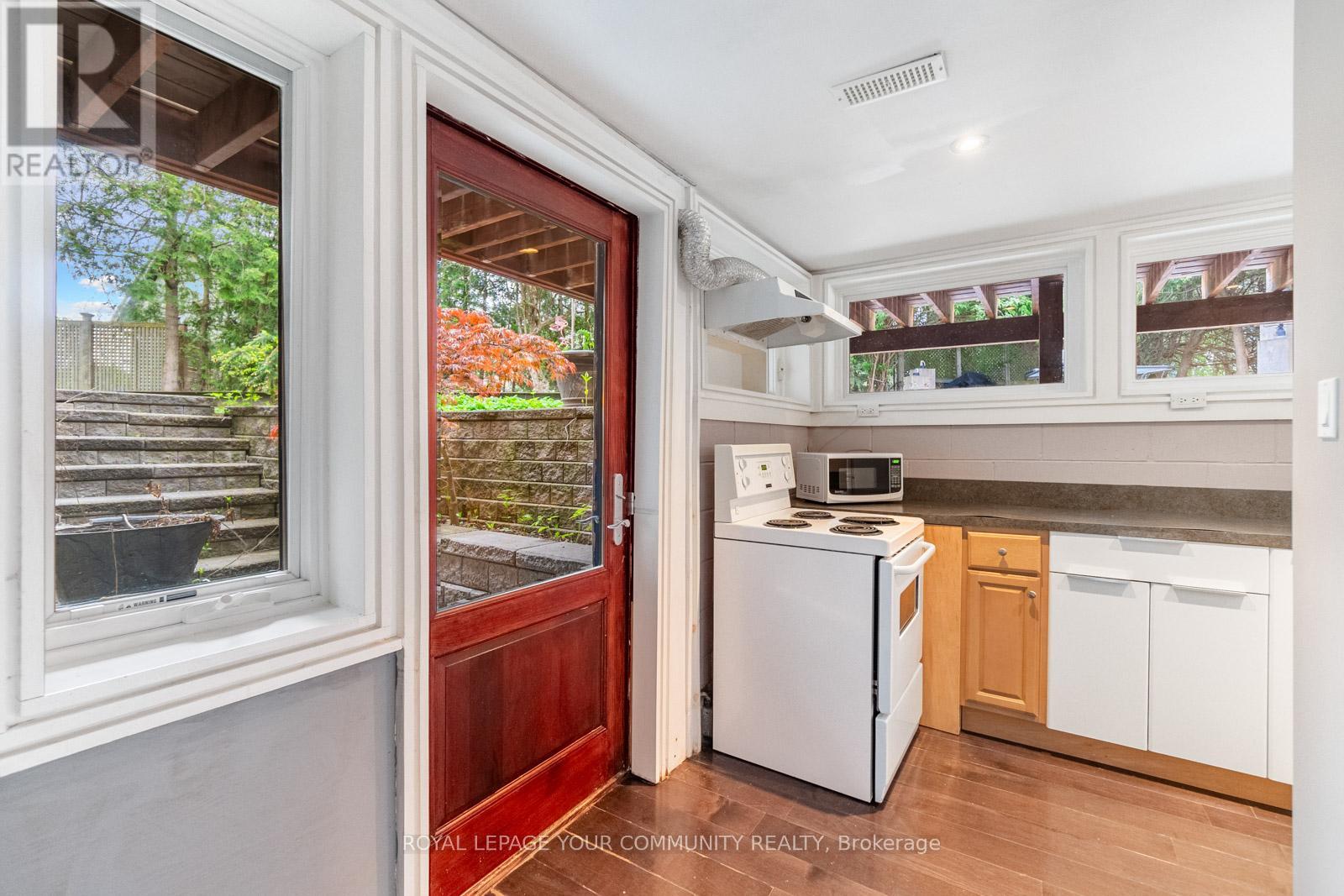 21 Yewfield Crescent, Toronto, Ontario  M3B 2Y4 - Photo 30 - C12065784