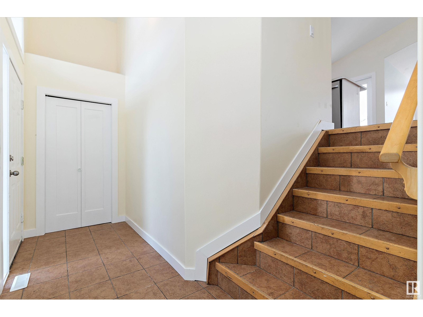 Property at 12930 160A AV NW image 3