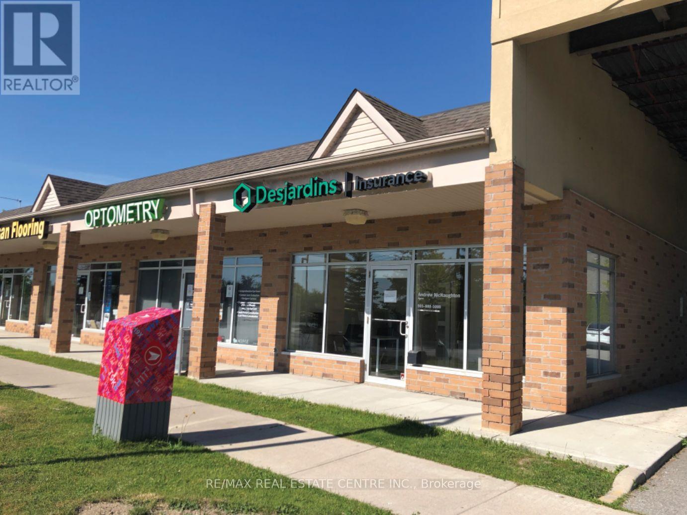 6 - 5 SWAN LAKE BOULEVARD, Markham, Ontario