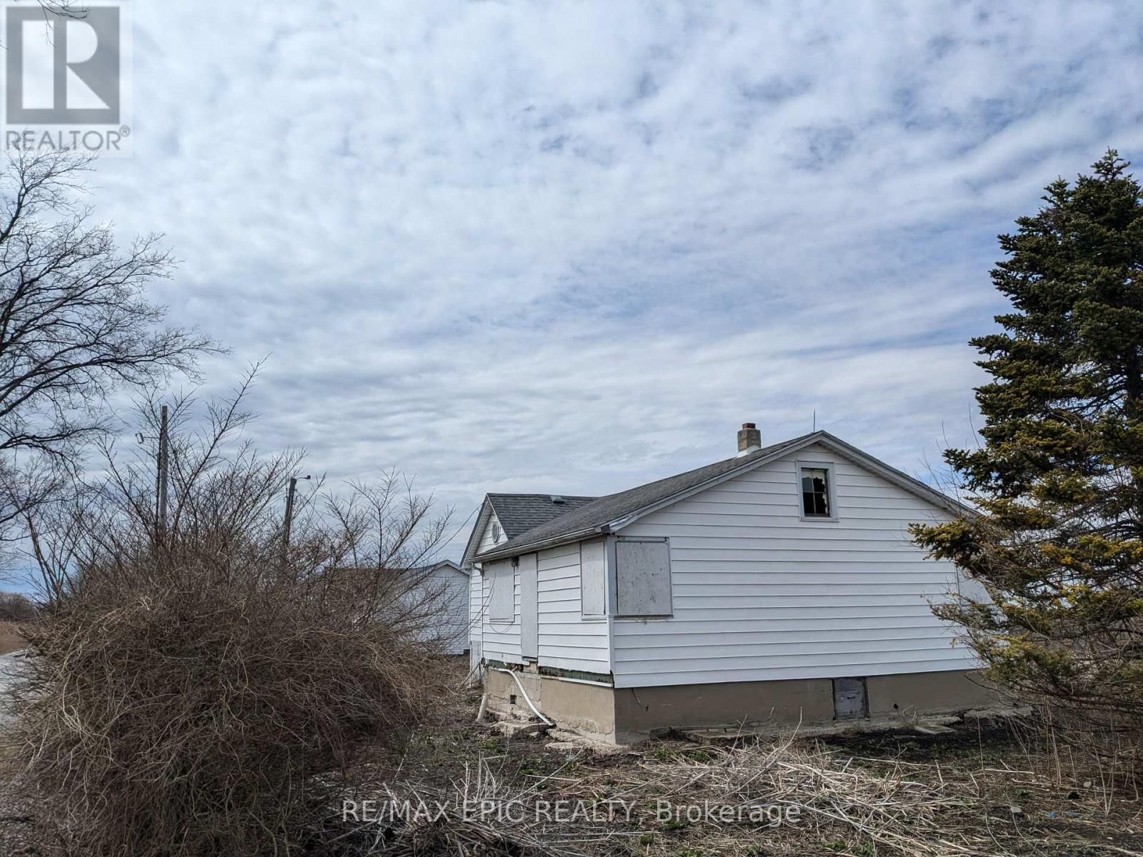 1833 Mersea Road E, Leamington, Ontario  N8H 3V4 - Photo 7 - X12065697
