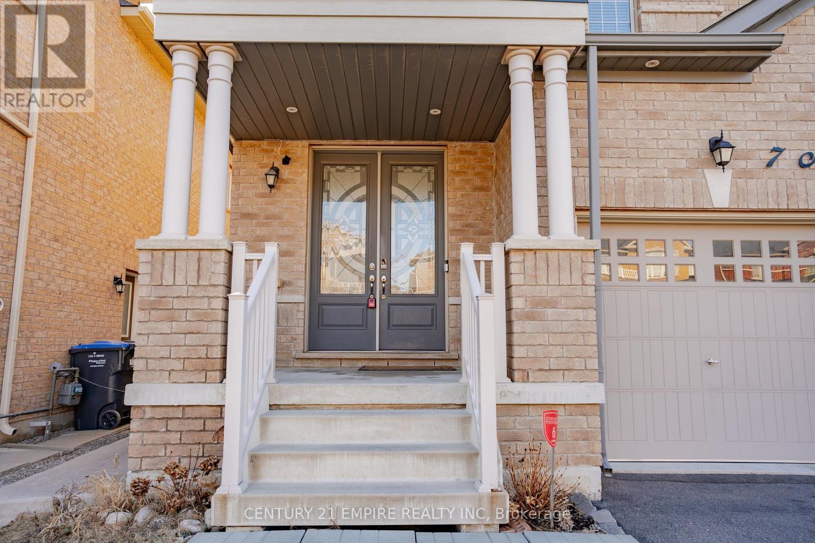 Property at 7 AMARETTO COURT image 2