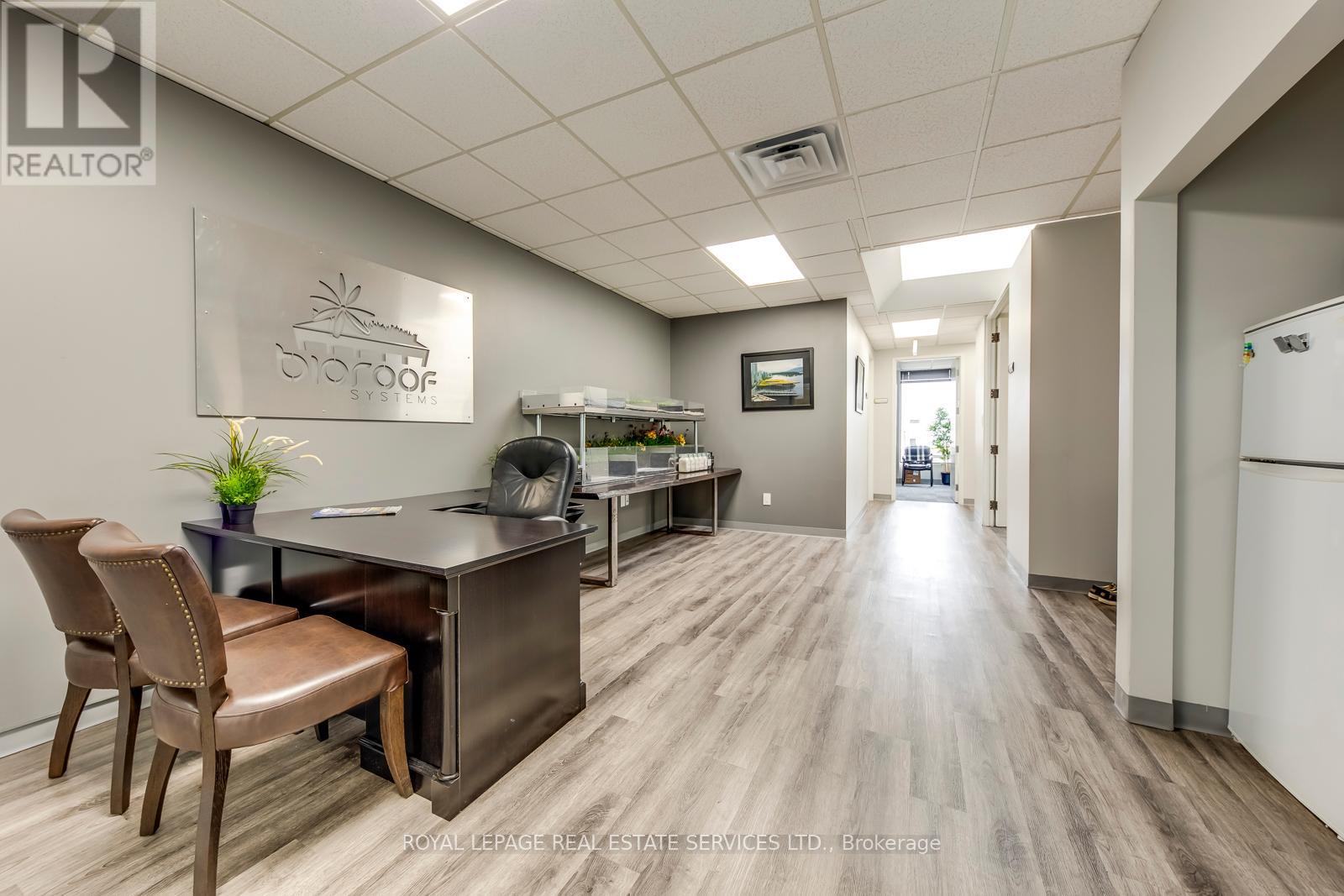 303 - 3310 South Service Road S, Burlington, Ontario  L7N 3M6 - Photo 5 - W12065716
