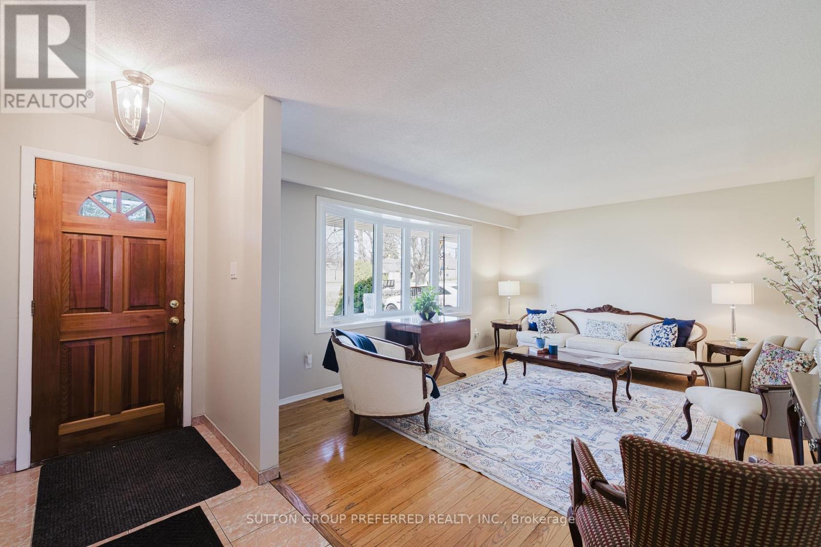 120 Fanshawe Park Road W, London, Ontario  N6G 5C4 - Photo 8 - X12065893
