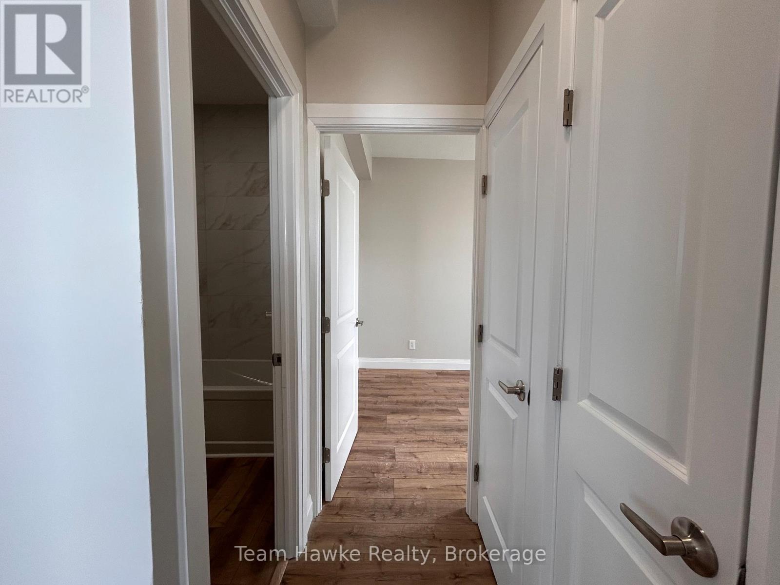 14 - 521 Bay Street, Midland, Ontario  L4R 1L2 - Photo 11 - S12065900
