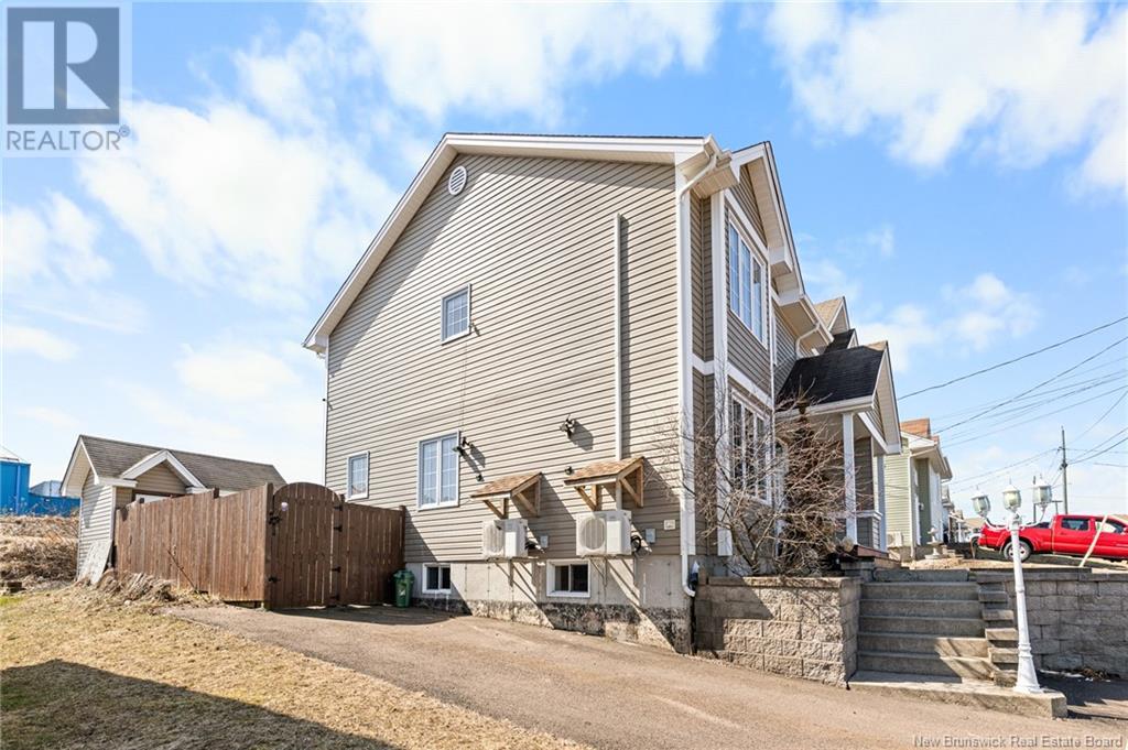 Property at 939 Bernard Street image 2