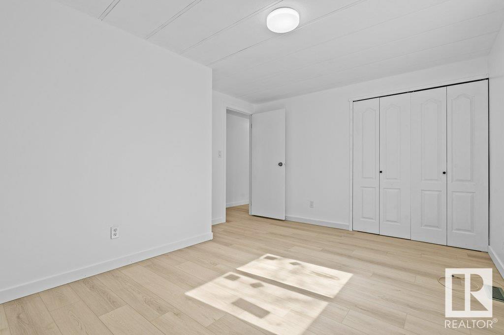 2 Meadow Cr Nw, Edmonton, Alberta  T6P 1G1 - Photo 24 - E4429453