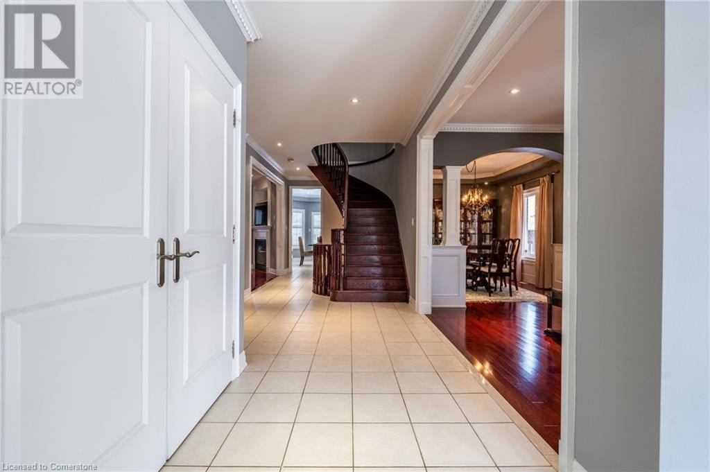 Property at 3193 INNISDALE Road image 4