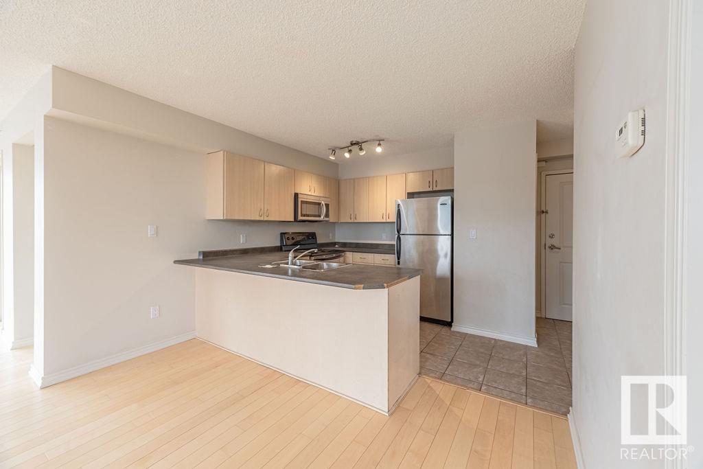 #2301 10180 104 St Nw, Edmonton, Alberta  T5J 1A7 - Photo 8 - E4429454