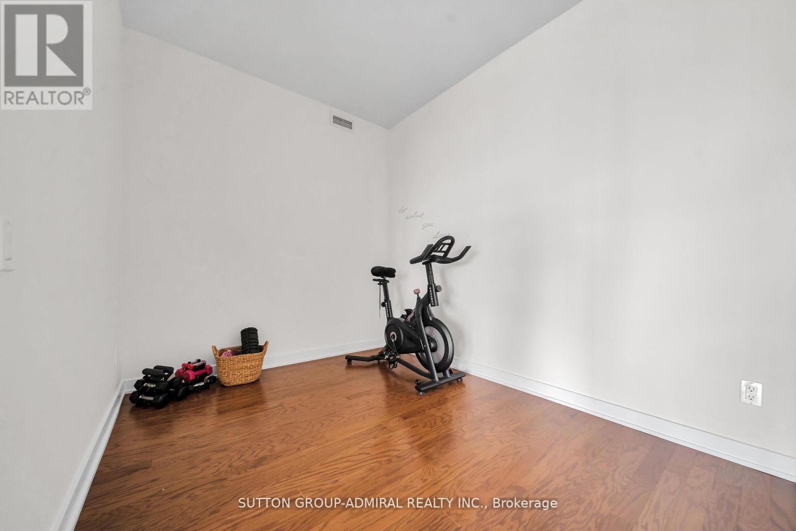 3306 - 33 Charles Street E, Toronto, Ontario  M4Y 0A2 - Photo 21 - C12065689