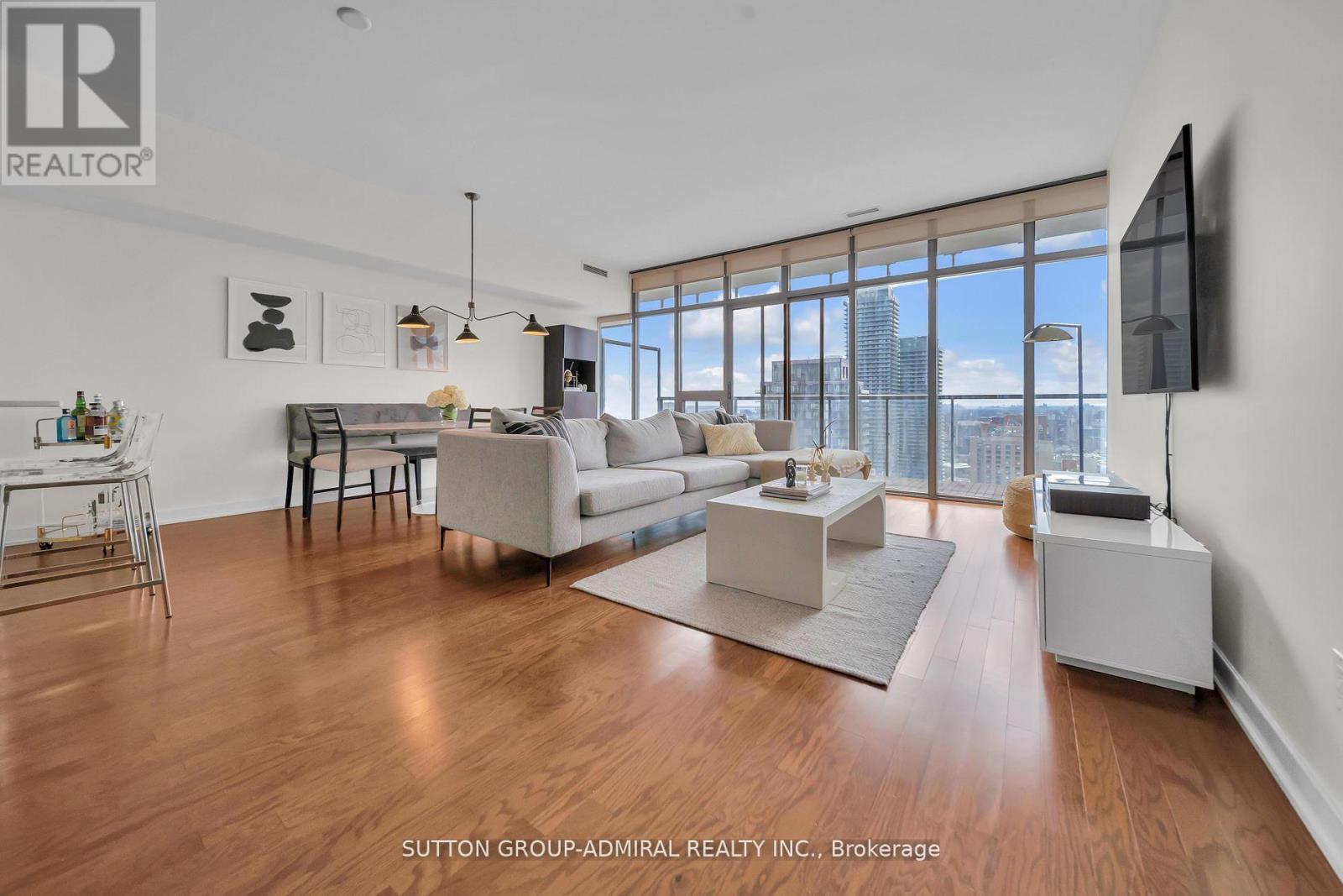 3306 - 33 Charles Street E, Toronto, Ontario  M4Y 0A2 - Photo 3 - C12065689