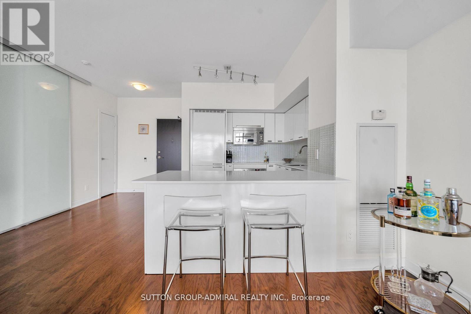3306 - 33 Charles Street E, Toronto, Ontario  M4Y 0A2 - Photo 9 - C12065689