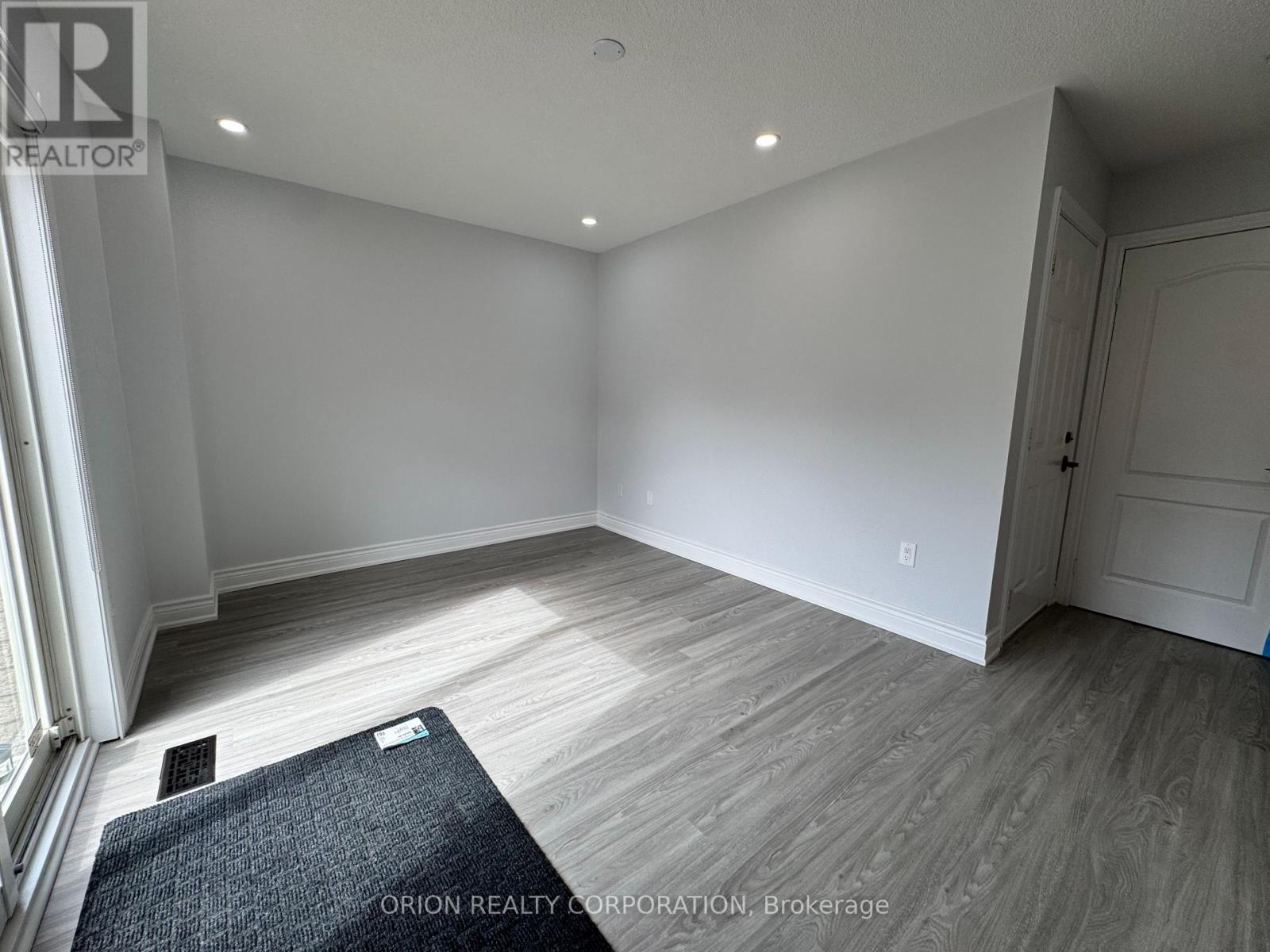 Upper - 130 Adventure Crescent, Vaughan, Ontario  L6A 3J1 - Photo 10 - N12043111