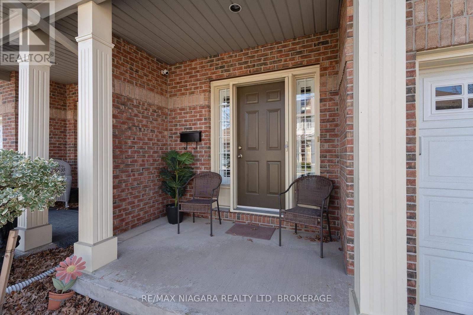 Property at 25 - 5595 DRUMMOND ROAD image 3