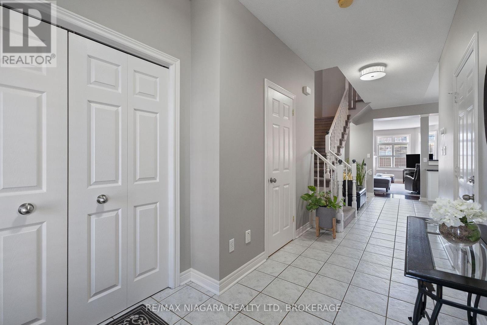 Property at 25 - 5595 DRUMMOND ROAD image 5