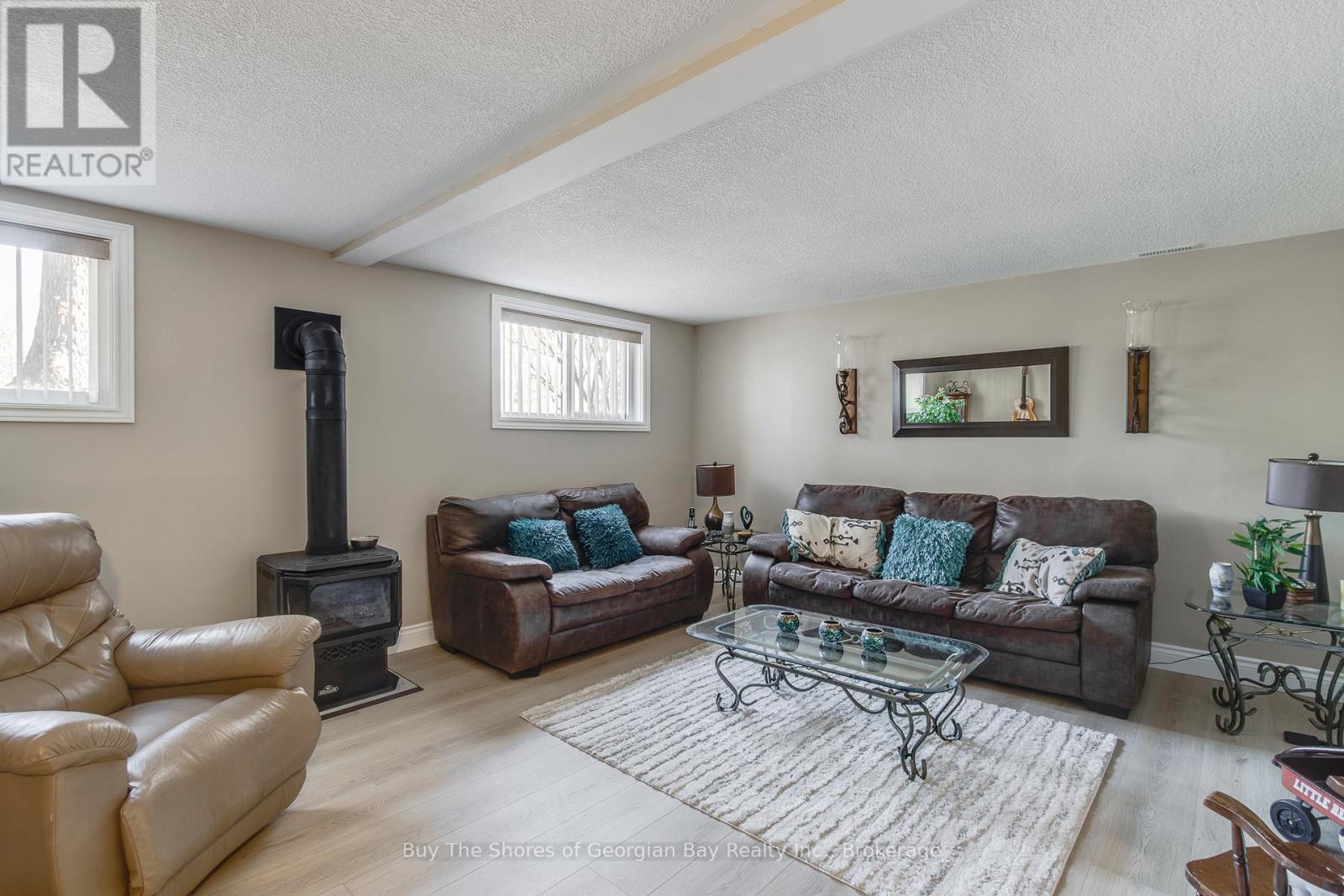 9 Brule Street, Penetanguishene, Ontario  L9M 1B2 - Photo 35 - S12065956