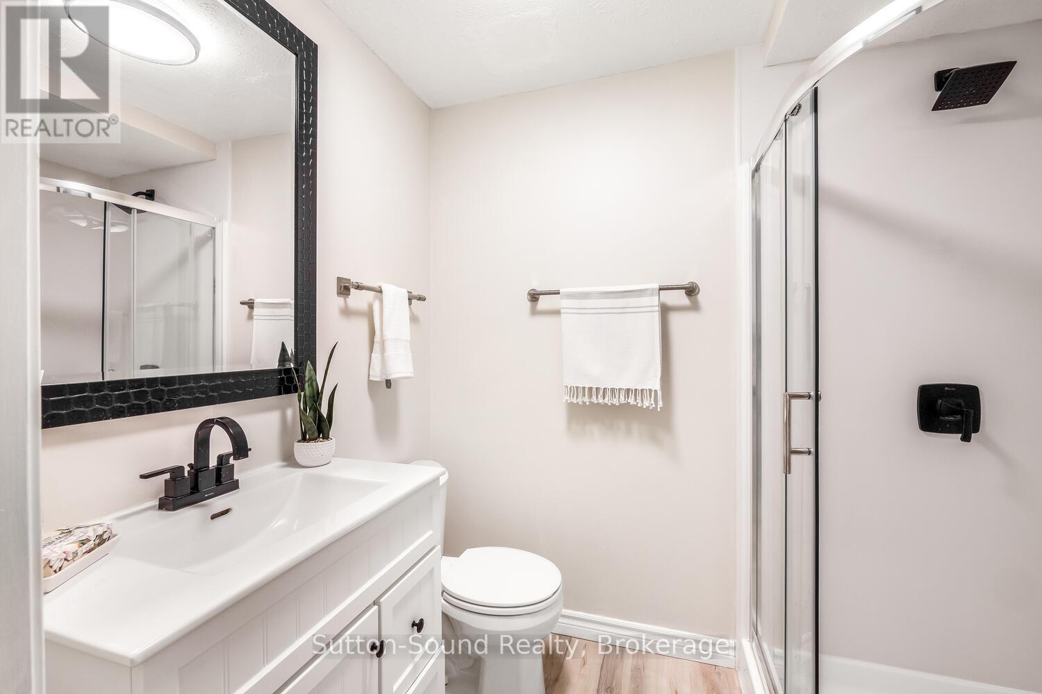 558 23rd Street W, Owen Sound, Ontario  N4K 4G9 - Photo 23 - X12065909