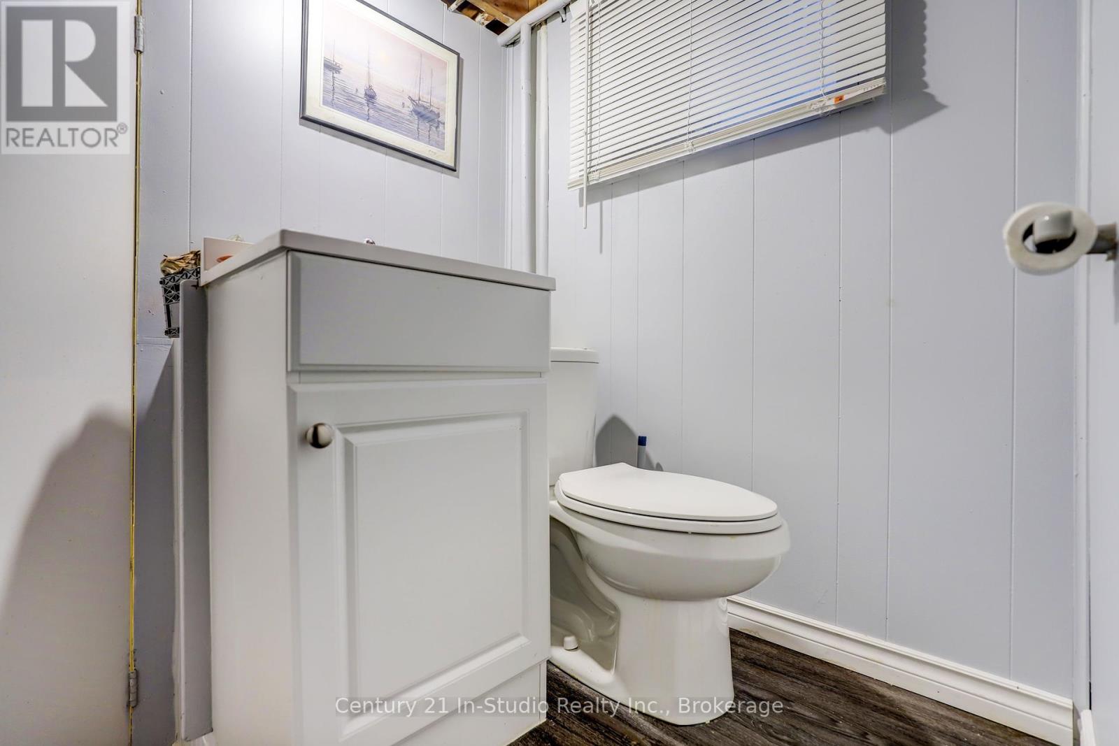 240 7th Avenue E, Owen Sound, Ontario  N4K 2W9 - Photo 13 - X12066084
