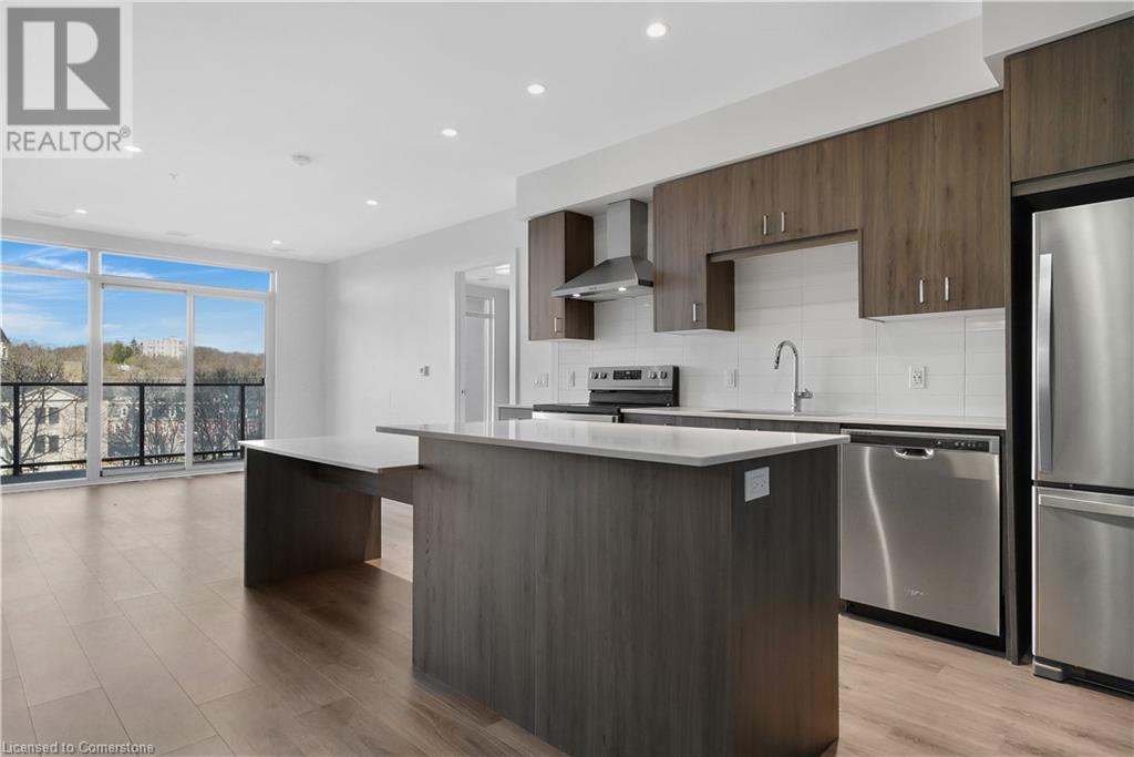 Property at 15 GLEBE ST Unit# 710 image 4