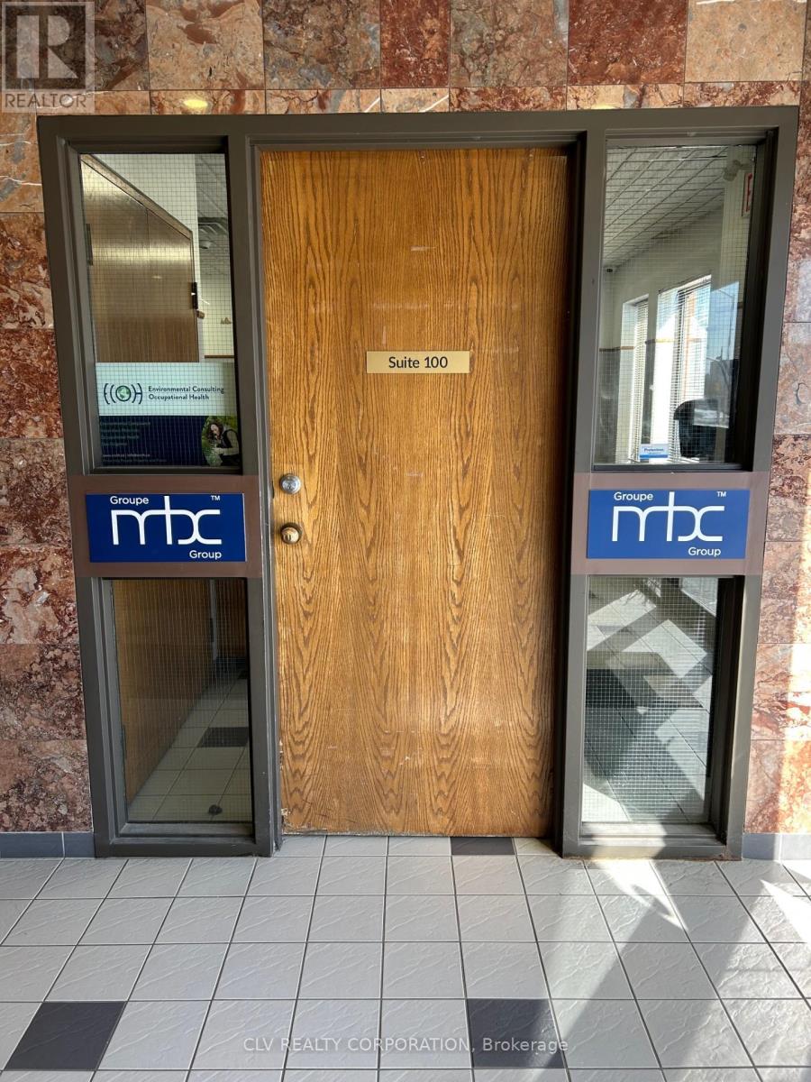 100 - 666 Kirkwood Avenue, Ottawa, Ontario  K1Z 5X9 - Photo 2 - X12066083