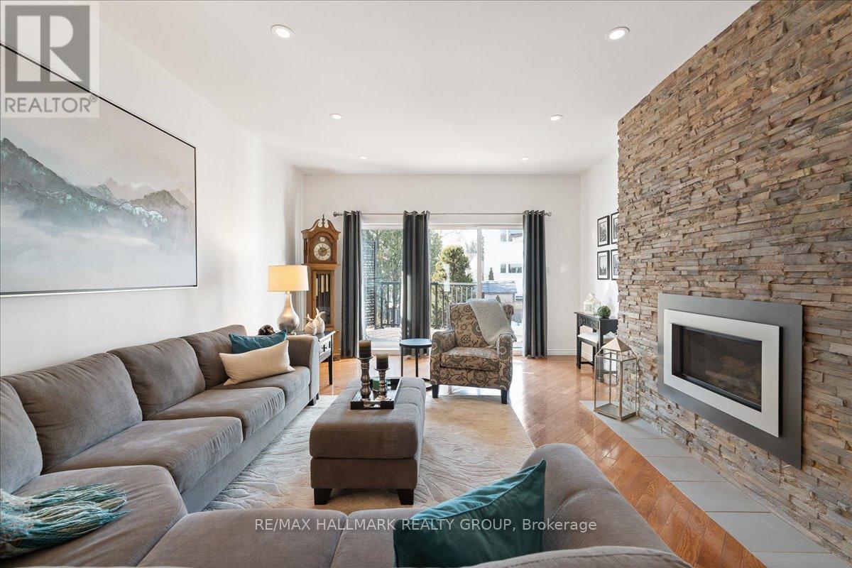 Property at 12 BIRKETT STREET image 4