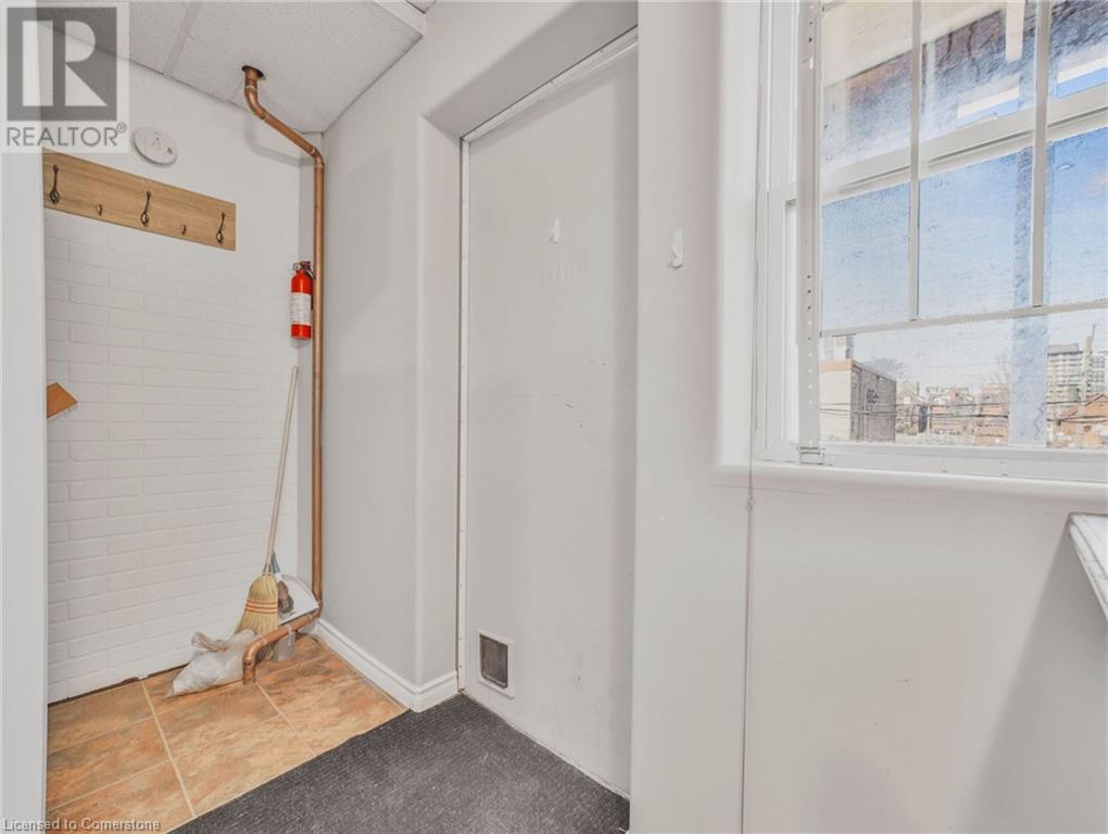 14 Victoria Avenue N, Hamilton, Ontario  L8L 5E1 - Photo 6 - 40713898
