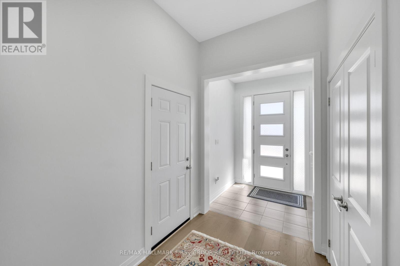 126 Pine Gate Place, Whitby, Ontario  L1R 0S2 - Photo 6 - E12066019