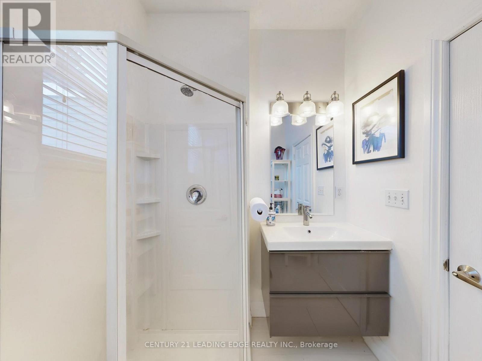 350 The Queensway S, Georgina, Ontario  L4P 2B9 - Photo 23 - N12066042